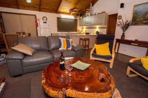 Ellimata Holiday Cottage - Accommodation Kalgoorlie 3