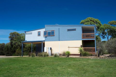 The Lakes Beachfront Holiday Park - Accommodation Kalgoorlie 5