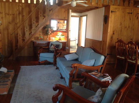 A Country Barn Retreat - Accommodation Kalgoorlie 4