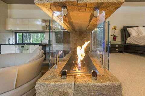 The Feathered Nest - Wildlife Retreat - Accommodation Kalgoorlie 1