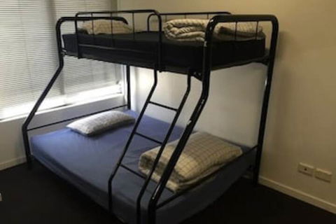 Down Under Hostels - Surfers Paradise - Accommodation Kalgoorlie 2