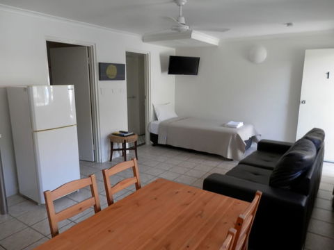 Yongala Lodge By The Strand - Accommodation Kalgoorlie 4