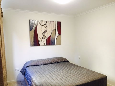 Yongala Lodge By The Strand - Accommodation Kalgoorlie 2