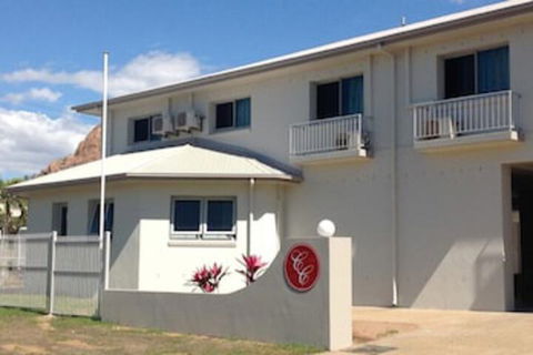 Castle Crest Motel - Accommodation Kalgoorlie 0