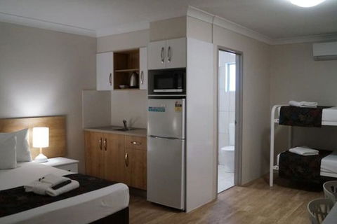 Castle Crest Motel - Accommodation Kalgoorlie 3
