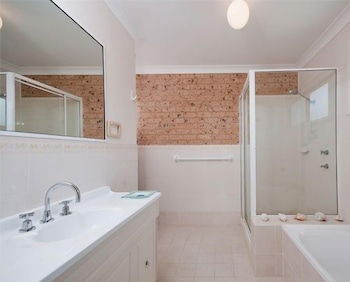 Bombora At Fingal Bay - Accommodation Kalgoorlie 4
