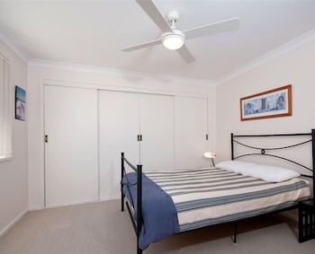 Bombora At Fingal Bay - Accommodation Kalgoorlie 3