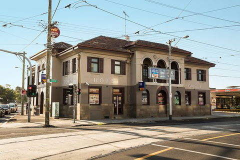 Castello's Powell Hotel - Accommodation Kalgoorlie 0