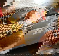 Melbourne Hotdog  Burger House - Accommodation Kalgoorlie