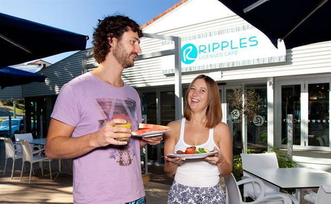 Samson Fish Seafood - Accommodation Kalgoorlie 5