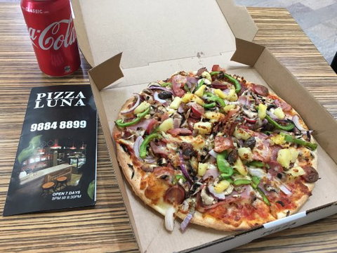 Pizza Luna - Accommodation Kalgoorlie 0