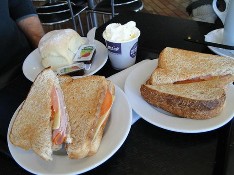 McDonald's - Accommodation Kalgoorlie 0