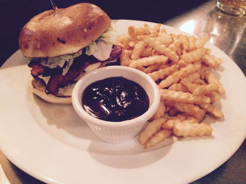 King's Head Tavern - Accommodation Kalgoorlie 0