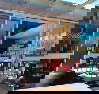 Pete's Upton St. Brasserie - Accommodation Kalgoorlie