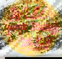 Pizza vs Burger - Accommodation Kalgoorlie