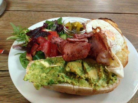 Prince Of Wales Public Bar - Accommodation Kalgoorlie 0