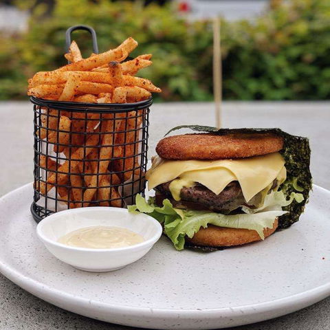 Asi Burgers - Accommodation Kalgoorlie 0