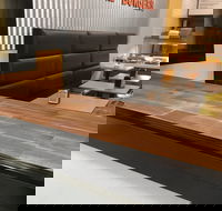 Portico Chicken - Accommodation Kalgoorlie