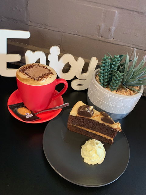 Helen's Coffee Lounge - Accommodation Kalgoorlie 0