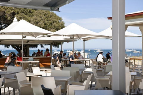 Hotel Rottnest Bar & Bistro - Accommodation Kalgoorlie 0