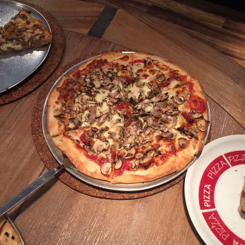 Pizza Napoli - Accommodation Kalgoorlie 0