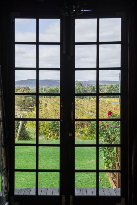 Black Swan Winery And Restaurant - Accommodation Kalgoorlie 1