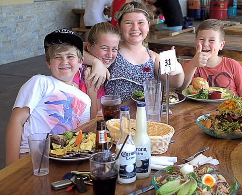 Berry Springs Tavern - Accommodation Kalgoorlie 2