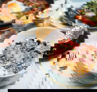 Birds of a Feather - Accommodation Kalgoorlie