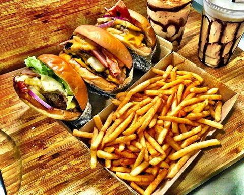 Chucks Burgers - Accommodation Kalgoorlie 0