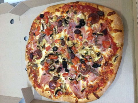 Al Taglio Woodfire Pizzeria - Accommodation Kalgoorlie 0