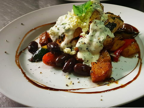 The Hunter Artisan Gallery And Cafe - Accommodation Kalgoorlie 2