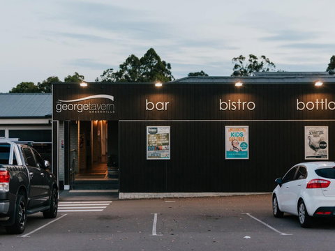 The George Tavern Greenhills - Accommodation Kalgoorlie 0