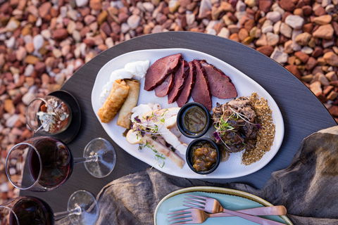 Saltbush Restaurant At DoubleTree By Hilton Alice Springs - Accommodation Kalgoorlie 2