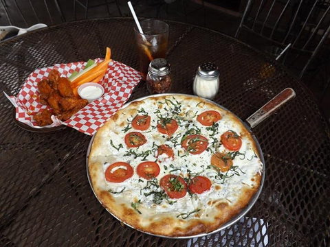 Al Capone's Pizzeria - Kensington - Accommodation Kalgoorlie 0