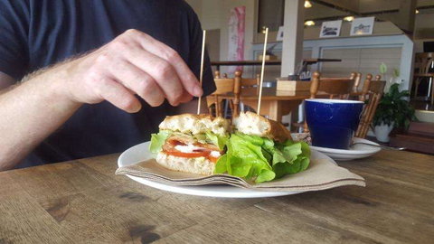 Caseys Cafe - Accommodation Kalgoorlie 0