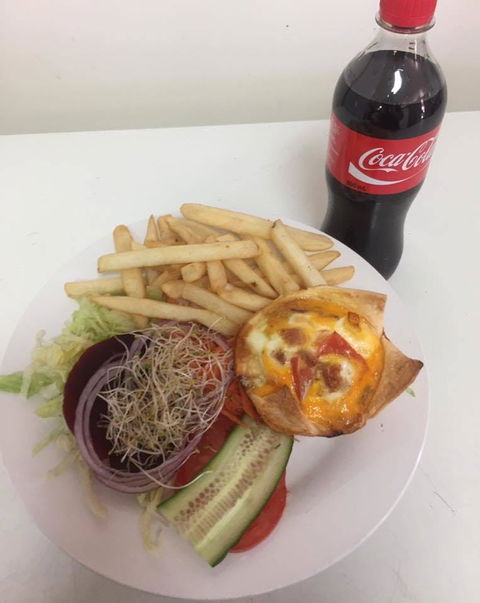 Mad Dog's Cafe - Accommodation Kalgoorlie 0
