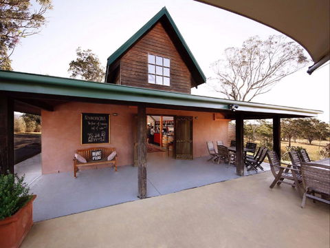 Petersons Wines On Broke Road - Accommodation Kalgoorlie 0