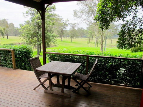 Petersons Wines On Broke Road - Accommodation Kalgoorlie 1
