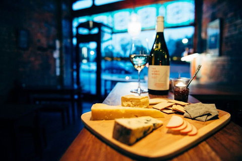 Laura St Seafood - Accommodation Kalgoorlie 0