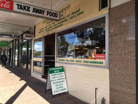 Evergreen Spot - Accommodation Kalgoorlie 0