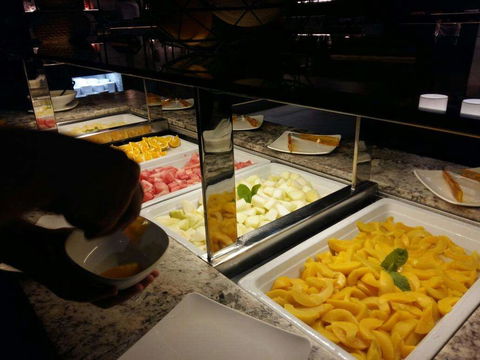 The Grange Buffet - Accommodation Kalgoorlie 0