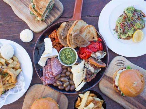 Gamble & Brown - Accommodation Kalgoorlie 0