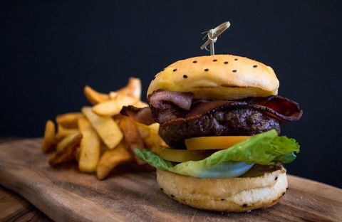 Gamble & Brown - Accommodation Kalgoorlie 7