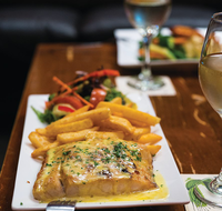 Dollys Bar  The Hibiscus Tavern - Accommodation Kalgoorlie