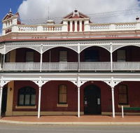 Castle Hotel Bistro - Accommodation Kalgoorlie