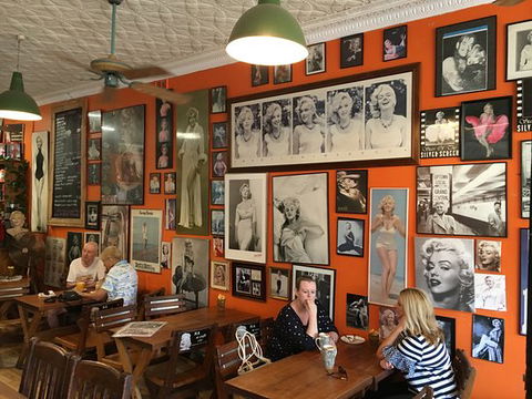 A Cafe Etc - Accommodation Kalgoorlie 0