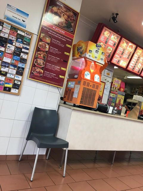 Golden Chicken - Accommodation Kalgoorlie 3