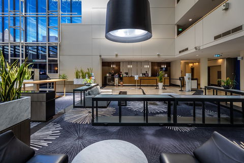 Crowne Plaza Canberra - Accommodation Kalgoorlie 2
