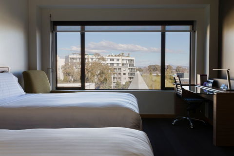 Crowne Plaza Canberra - Accommodation Kalgoorlie 4