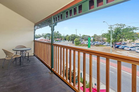 Quality Hotel Bayswater - Accommodation Kalgoorlie 2